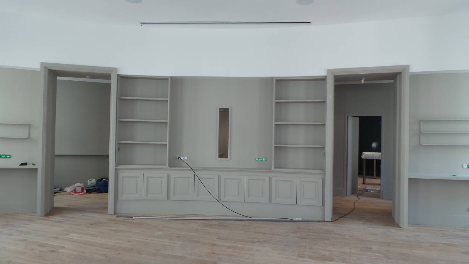Installation de projecteur dans une salle de réunion à MAPIÈCE : Maison d'Hôtes pour entreprises à Lyon 2