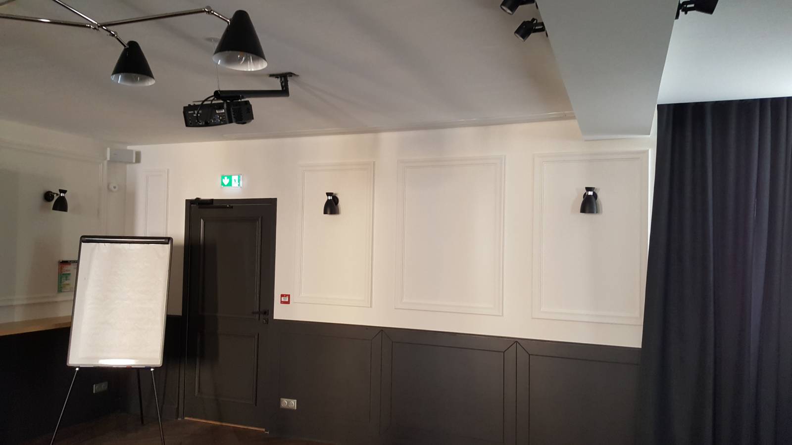 Installation d'enceintes Bose dans le Restaurant L'Octave et ses 3 salles de réunions à Lyon 9