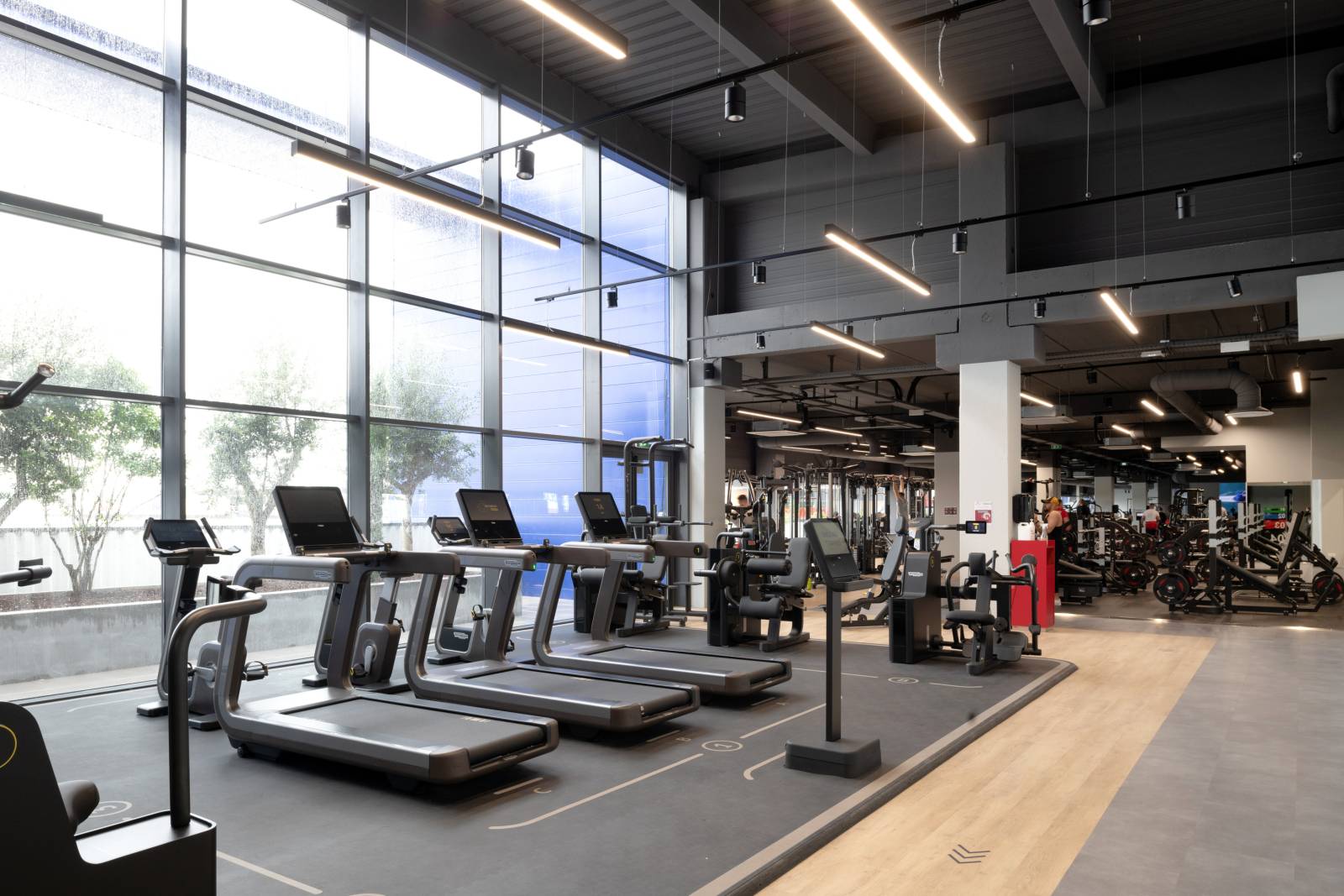 Installation audiovisuelle dans salle de sport à Beynost