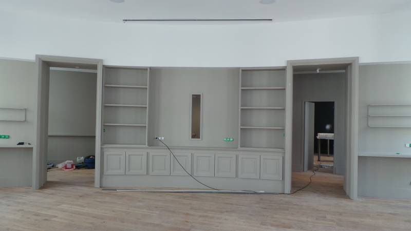 Installation de projecteur dans une salle de réunion à MAPIÈCE : Maison d'Hôtes pour entreprises à Lyon 2