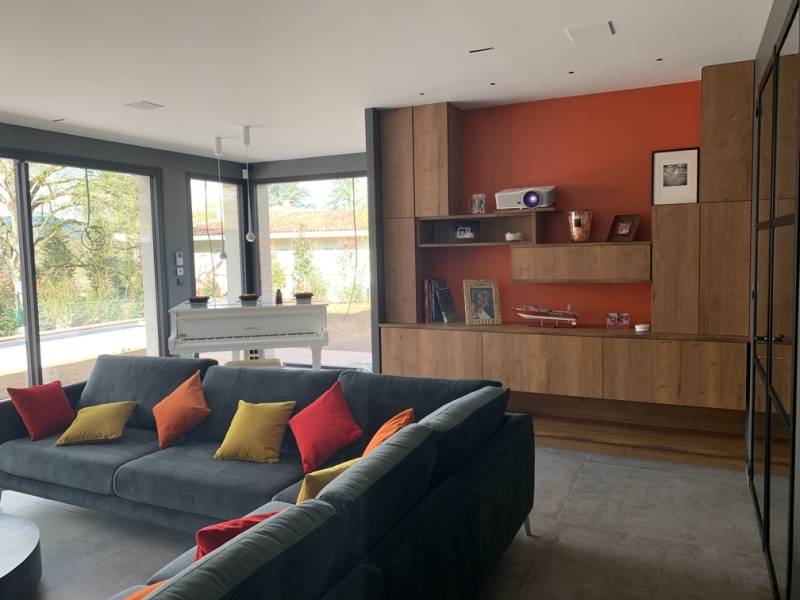 Installation d'équipement audio vidéo et domotique pour une maison neuve en construction à Megève