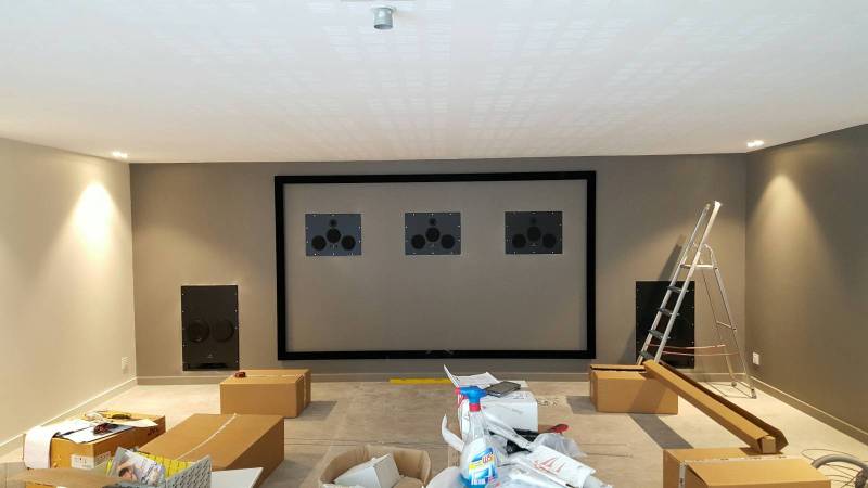 Transformation d'un sous sol inexploité en salle de cinéma privée de 50m² à Lyon