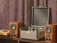 Notre zone d'activité pour ce service Intégration enceinte invisible encastrée dans bibliothèque